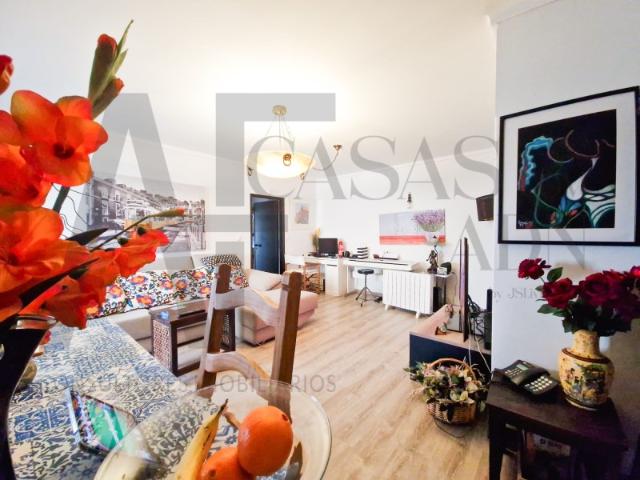 Apartamento T2 no Eucalipto com potencial de alta rentabilização