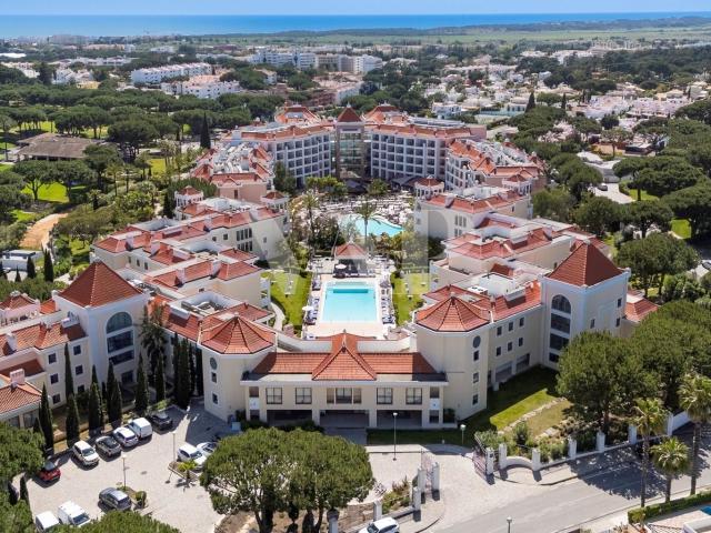 Apartamento T2 no Hilton Cascatas Resort em Vilamoura 158m² Quarteira