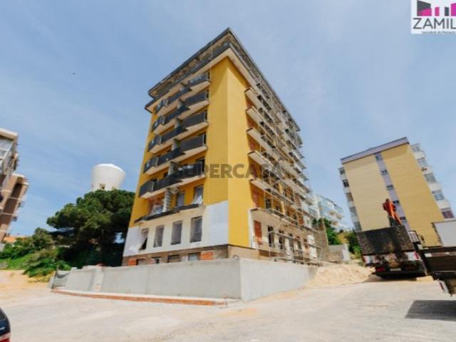 Apartamento T2 no Laranjeiro Laranjeyras Residence C/ Ginásio