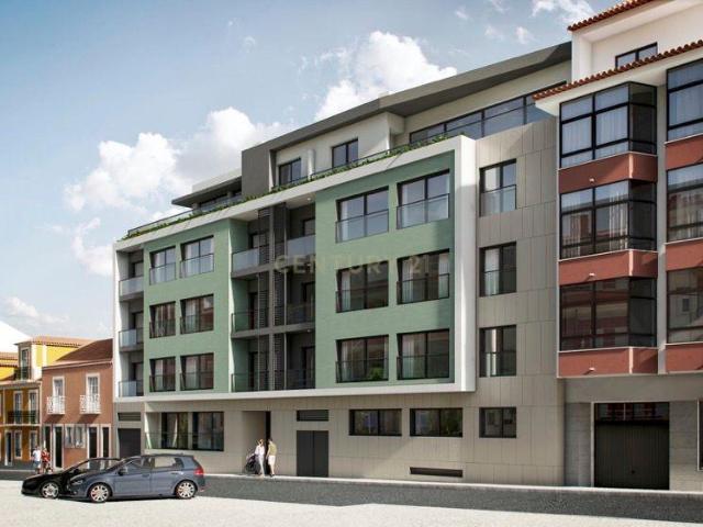 Apartamento T2 no Novo Cacilhas Bay em Cacilhas com 2 varandas e garagem