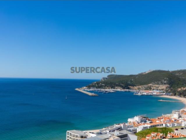 Apartamento T2 no prestigiado empreendimento Por do Sol, em Sesimbra
