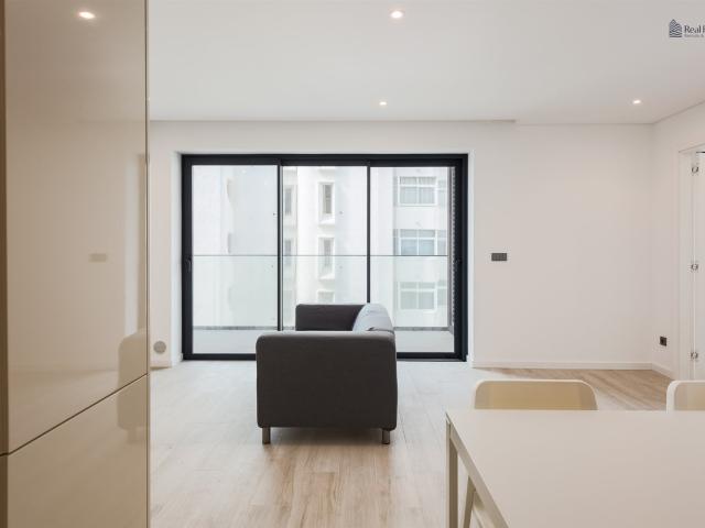 Apartamento T2 no prestigiado prédio Terraços Quarteira Ii. 113m² Quarteira