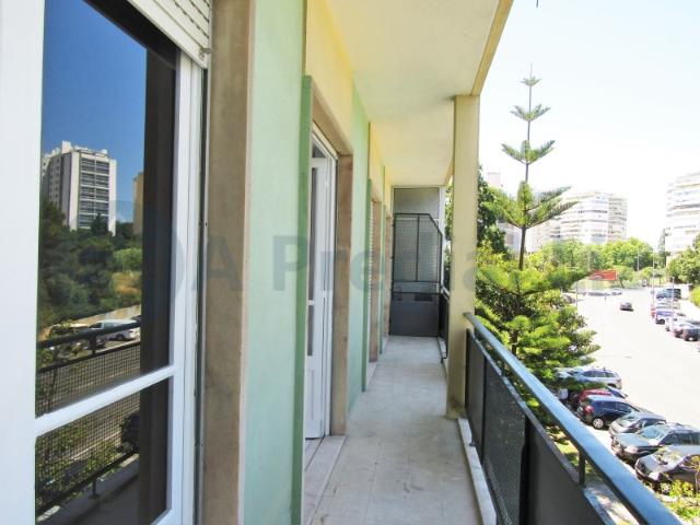 Apartamento T2 no Restelo