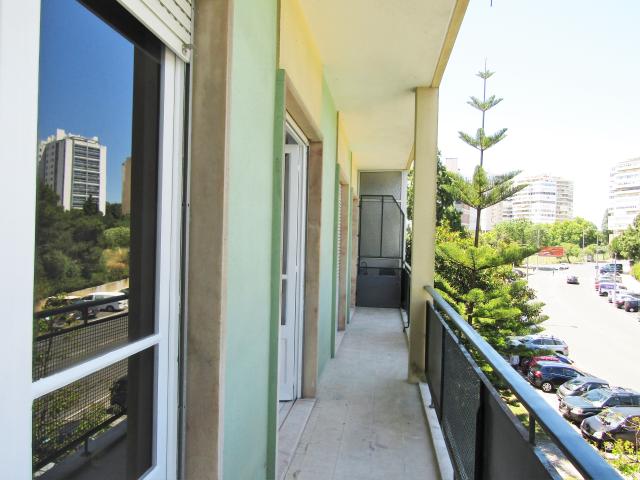 Apartamento T2 no Restelo