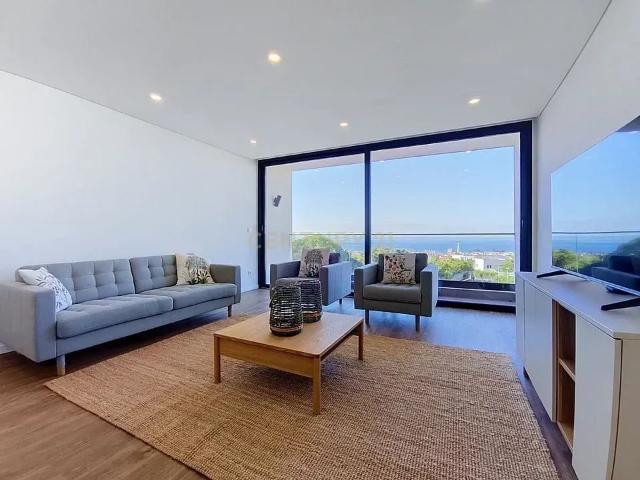 Apartamento T2 Novo Mobilado com Vista Mar – Lagoa | São Miguel