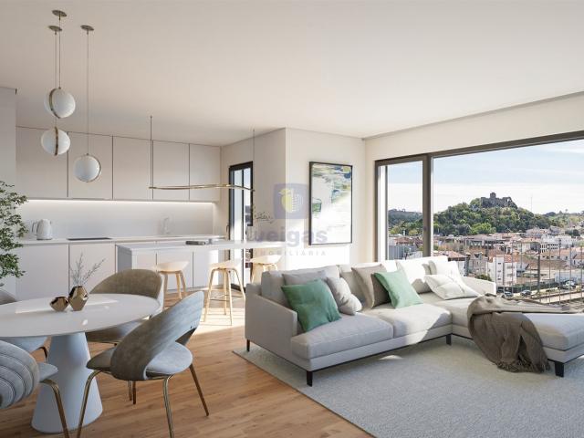 Apartamento T2 novo no centro de Pombal com garagem e elevad. 137m² Pombal e Vales