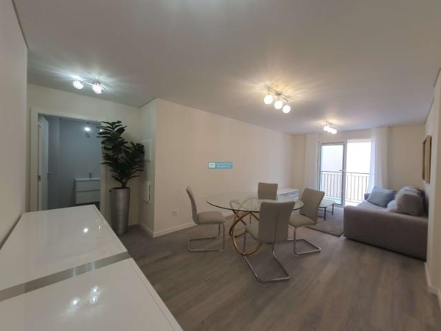 Apartamento T2, Novo, no Centro do Funchal