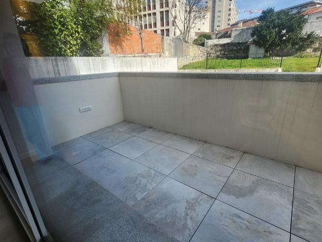 Apartamento T2 Novo com terraço Av. Boavista