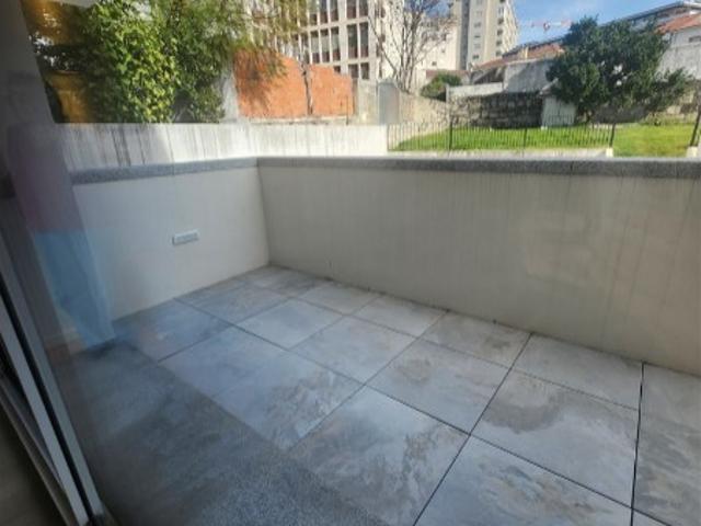 Apartamento T2 Novo com terraço Av. Boavista