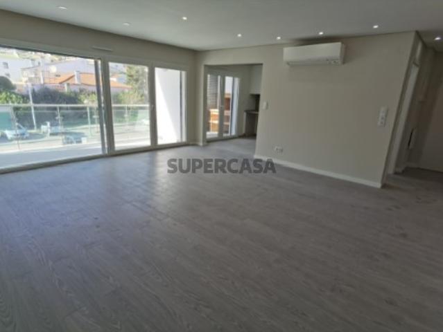 Apartamento T2 NOVO com Terraço e BOX | Condomínio Privado em Loures