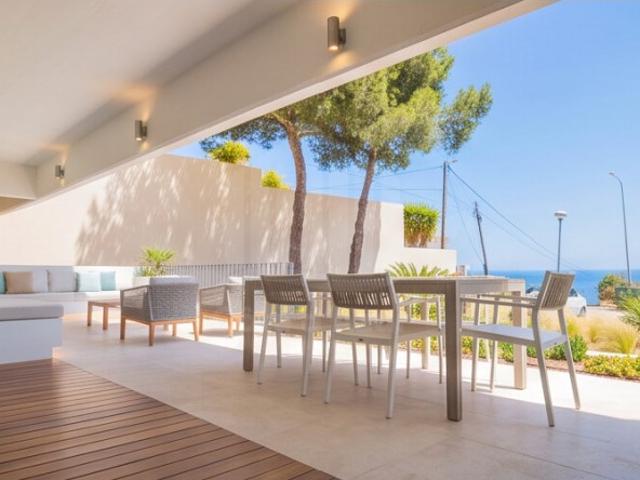 Apartamento T2 Novo com Terraço e Vista Mar em Empreendimento de Qualidade em Sesimbra