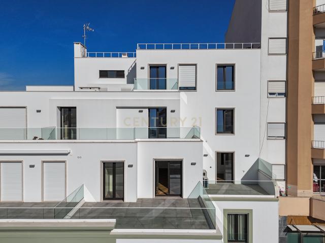 Apartamento T2 Novo com Terraços Torres Vedras