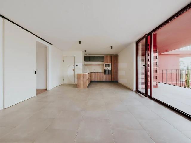 Apartamento T2 Novo com Varanda e Garagem | Areeiro, Coimbra