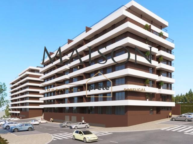 Apartamento T2 Novo Com Varanda