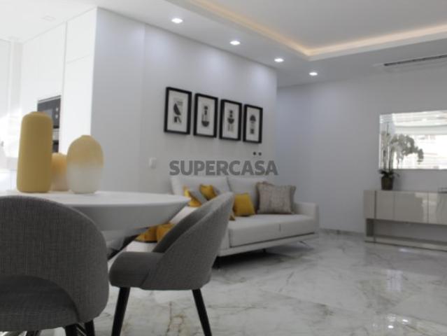 Apartamento T2 novo em Lagos, Algarve, Lagos
