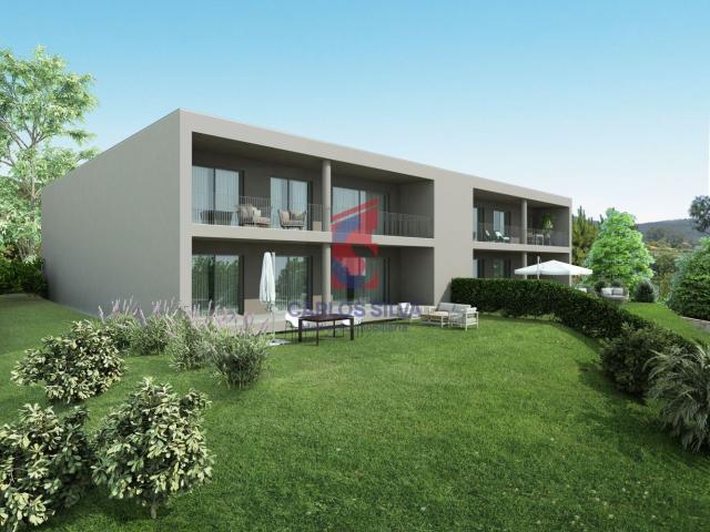Apartamento T2 NOVO com logradouro Barcelos