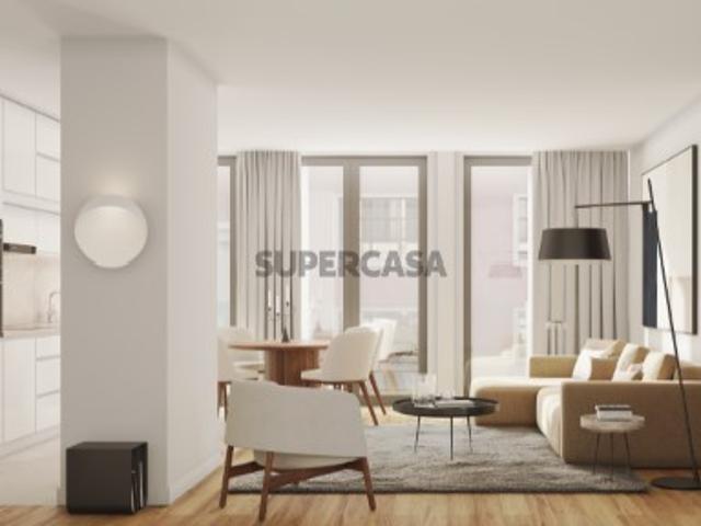 Apartamento T3 Duplex novo em Alvalade