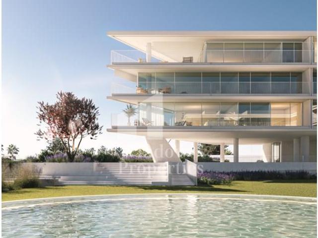 Apartamento T2 Novo em Condomínio Privado com Piscina Interi. 127m² Quarteira