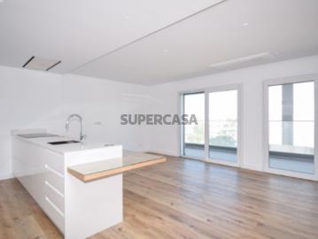 Apartamento T2 NOVO em Famões, Odivelas