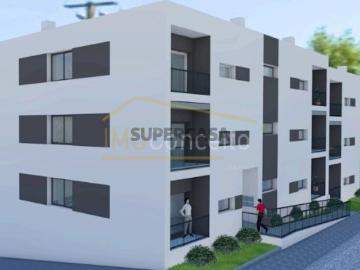 Apartamento T2| 2º andar||Em construção | Garagem |Constância|| Rio