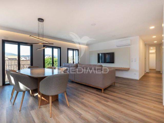 Apartamento t2 novo para arrendamento mobilado e equipado