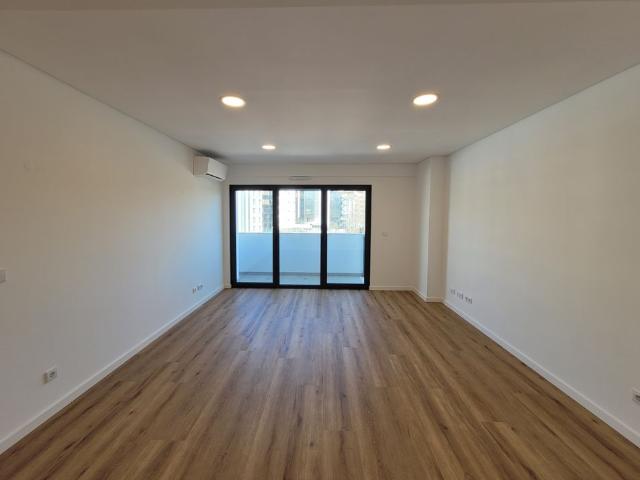 APARTAMENTO T2 NOVO PARA ARRENDAMENTO SETE RIOS, CAMPOLIDE
