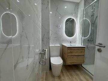 Apartamento T2 novo para arrendar na zona central de Coimbra. Dispõe de 2 quartos e área útil de 80,40 m²