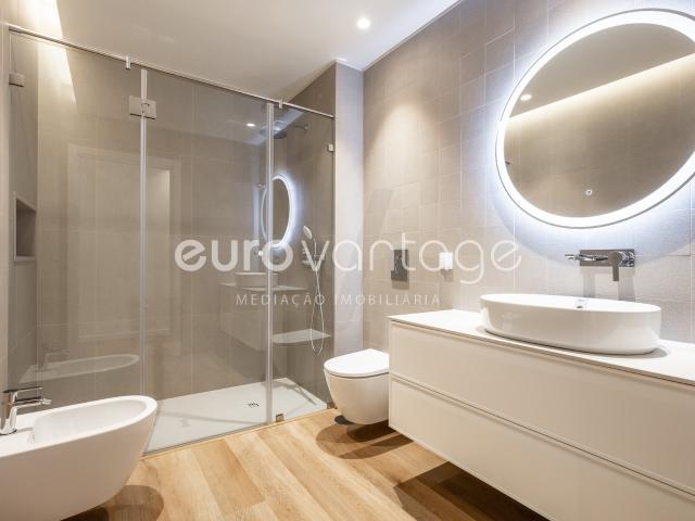 Apartamento T2 NOVO /R/c