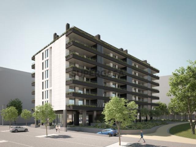 Apartamento T2, novo, varanda com churrasqueira e lavandaria  piscina e playground na cobertura do prédio, na Cidade da Maia