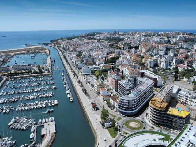 Apartamento T2 num condomínio de luxo com piscinas e Jacuzzi. 89m² São Gonçalo de Lagos
