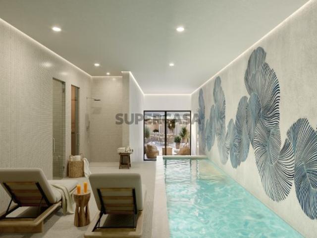 Apartamento T2 num condomínio de luxo com piscinas e Jacuzzi na cobertura oferecendo magníficas vistas sobre o mar