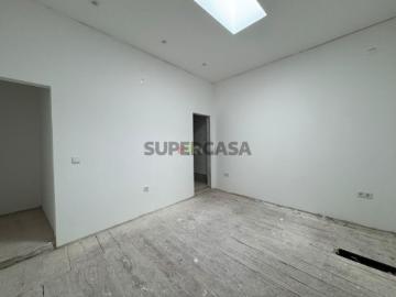 Apartamento T2 p/conclusão Beja, Centro