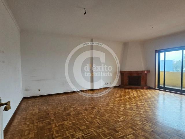 Apartamento T2 Paço de Sousa 110m² Arrifana de Sousa