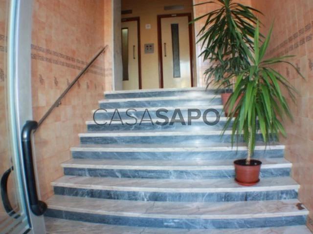 Apartamento T2 para alugar em Almada