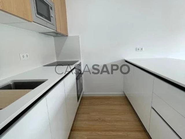 Apartamento T2 para alugar em Almada