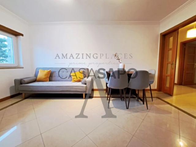 Apartamento T2 para alugar em Almada