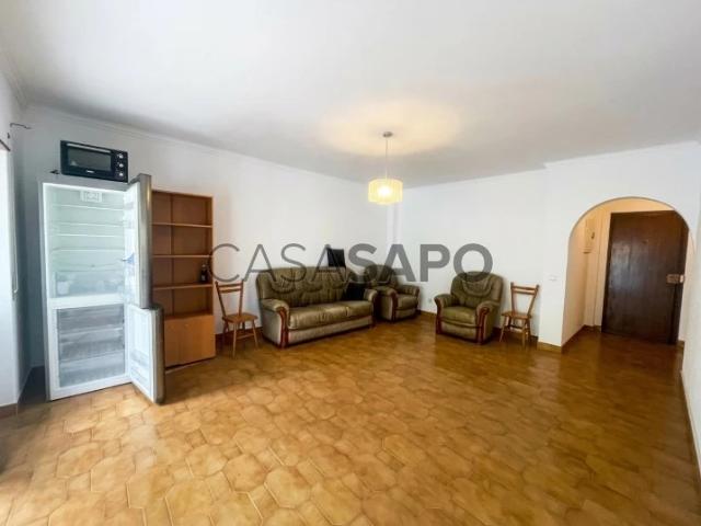 Apartamento T2 para alugar em Almada