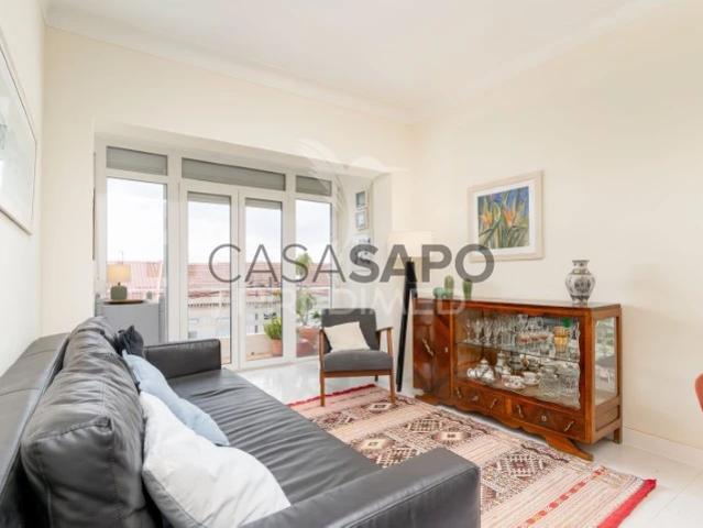 Apartamento T2 para alugar em Almada