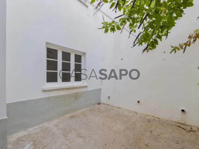 Apartamento T2 para alugar em Almada