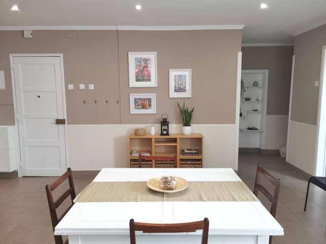 Apartamento T2 para alugar em Almada