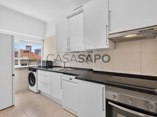 Apartamento T2 para alugar em Almada