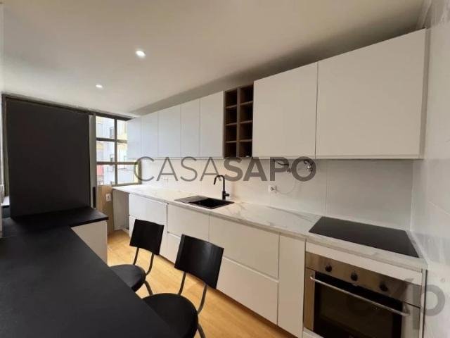 Apartamento T2 para alugar em Almada
