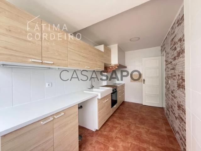 Apartamento T2 para alugar em Almada