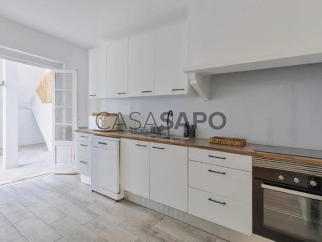 Apartamento T2 para alugar em Almada