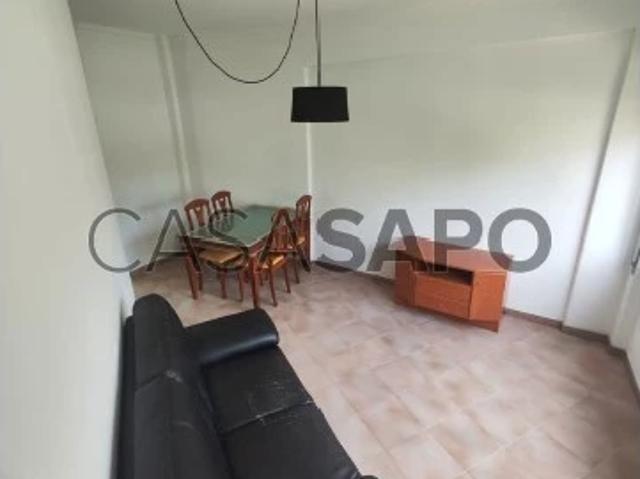 Apartamento T2 para alugar em Almada