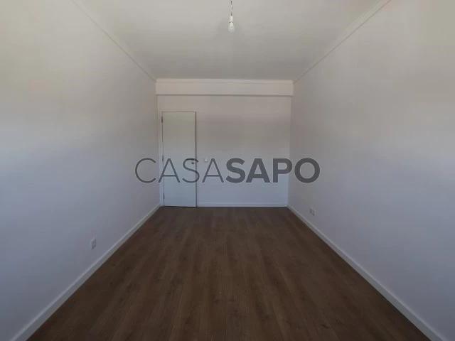 Apartamento T2 para alugar em Almada