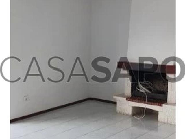 Apartamento T2 para alugar em Alcobaça