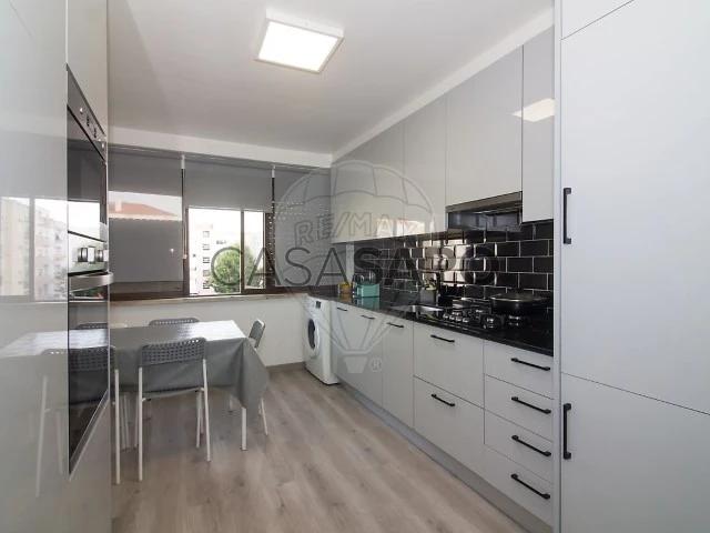 Apartamento T2 para alugar em Alenquer