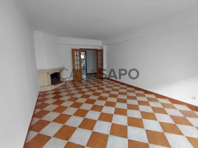 Apartamento T2 para alugar em Caldas da Rainha