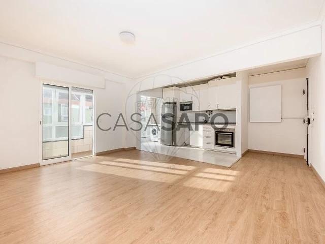Apartamento T2 para alugar em Loures